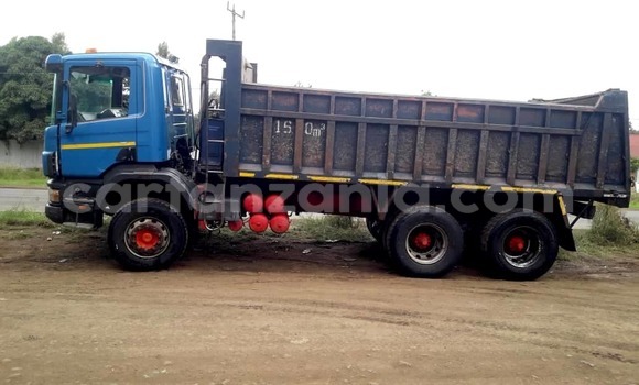 Nunua Ilio tumika Scania 113โ320 Bluu Lori ndani ya Arusha nchini Arusha Nunua Ilio tumika Scania 113โ320 Bluu Lori ndani ya Arusha nchini Arusha