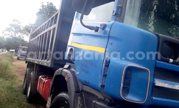 Nunua Ilio tumika Scania 113โ320 Bluu Lori ndani ya Arusha nchini Arusha Nunua Ilio tumika Scania 113โ320 Bluu Lori ndani ya Arusha nchini Arusha