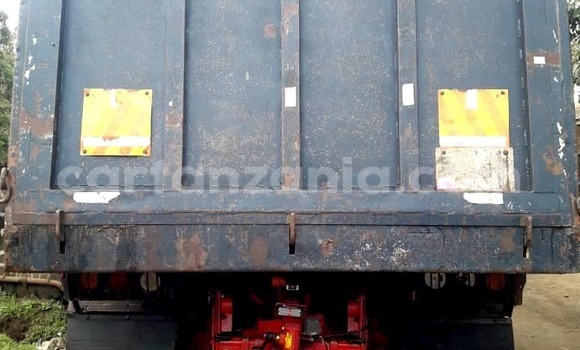 Nunua Ilio tumika Scania 113โ320 Bluu Lori ndani ya Arusha nchini Arusha Nunua Ilio tumika Scania 113โ320 Bluu Lori ndani ya Arusha nchini Arusha