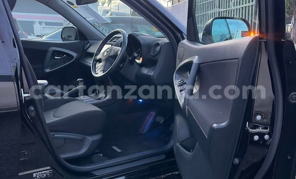 Nunua Imported Toyota RAV4 Nyeusi Gari ndani ya Dar es Salaam nchini Dar es Salaam Nunua Imported Toyota RAV4 Nyeusi Gari ndani ya Dar es Salaam nchini Dar es Salaam