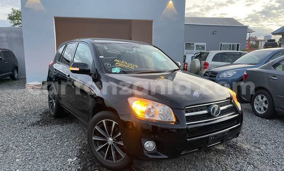 Nunua Imported Toyota RAV4 Nyeusi Gari ndani ya Dar es Salaam nchini Dar es Salaam Nunua Imported Toyota RAV4 Nyeusi Gari ndani ya Dar es Salaam nchini Dar es Salaam