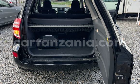 Nunua Imported Toyota RAV4 Nyeusi Gari ndani ya Dar es Salaam nchini Dar es Salaam Nunua Imported Toyota RAV4 Nyeusi Gari ndani ya Dar es Salaam nchini Dar es Salaam