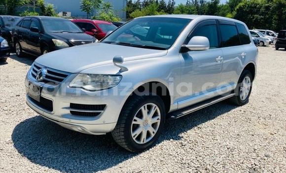 Buy Import Volkswagen Touareg Silver Car in Dar es Salaam in Dar es Salaam Buy Import Volkswagen Touareg Silver Car in Dar es Salaam in Dar es Salaam