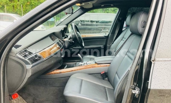 Nunua Imported BMW X5 Nyeusi Gari ndani ya Dar es Salaam nchini Dar es Salaam Nunua Imported BMW X5 Nyeusi Gari ndani ya Dar es Salaam nchini Dar es Salaam