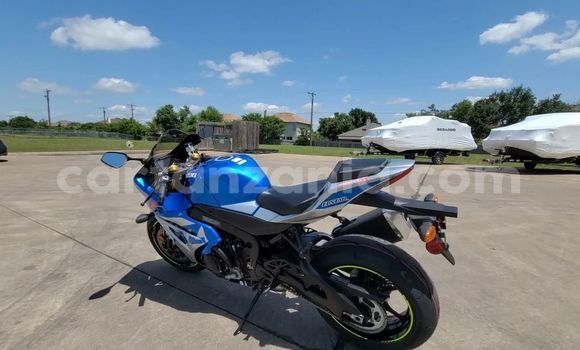Buy New Suzuki GSXR Blue Bike in Bukene in Tabora Buy New Suzuki GSXR Blue Bike in Bukene in Tabora