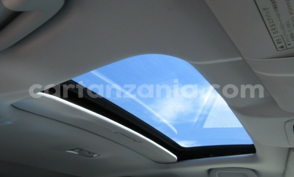 Nunua Imported Honda CR–V Nyeusi Gari ndani ya Dar es Salaam nchini Dar es Salaam Nunua Imported Honda CR–V Nyeusi Gari ndani ya Dar es Salaam nchini Dar es Salaam