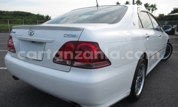 Buy Import Toyota Crown Other Car in Dar es Salaam in Dar es Salaam Buy Import Toyota Crown Other Car in Dar es Salaam in Dar es Salaam