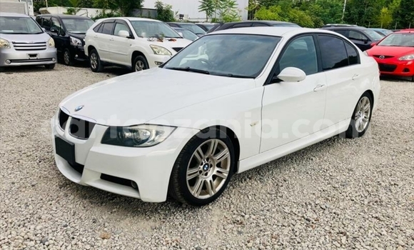 Nunua Imported BMW 3–Series Nyeupe Gari ndani ya Dar es Salaam nchini Dar es Salaam Nunua Imported BMW 3–Series Nyeupe Gari ndani ya Dar es Salaam nchini Dar es Salaam