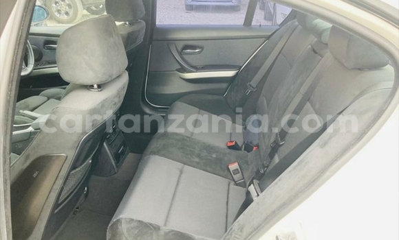 Nunua Imported BMW 3–Series Nyeupe Gari ndani ya Dar es Salaam nchini Dar es Salaam Nunua Imported BMW 3–Series Nyeupe Gari ndani ya Dar es Salaam nchini Dar es Salaam