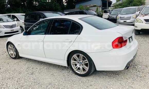 Nunua Imported BMW 3–Series Nyeupe Gari ndani ya Dar es Salaam nchini Dar es Salaam Nunua Imported BMW 3–Series Nyeupe Gari ndani ya Dar es Salaam nchini Dar es Salaam