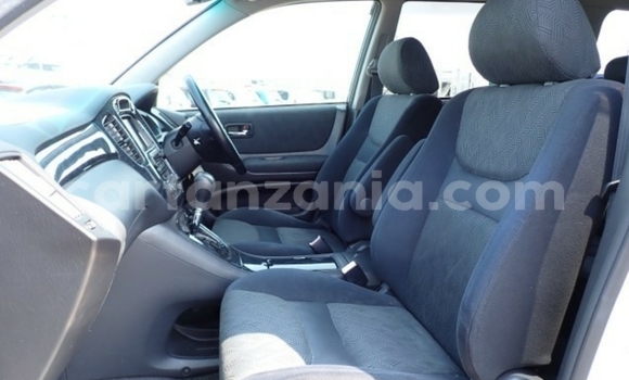 Nunua Imported Toyota Kruger Nyingine Gari ndani ya Dar es Salaam nchini Dar es Salaam Nunua Imported Toyota Kruger Nyingine Gari ndani ya Dar es Salaam nchini Dar es Salaam