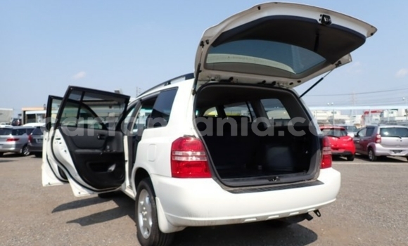 Nunua Imported Toyota Kruger Nyingine Gari ndani ya Dar es Salaam nchini Dar es Salaam Nunua Imported Toyota Kruger Nyingine Gari ndani ya Dar es Salaam nchini Dar es Salaam