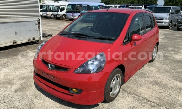 Nunua Imported Honda FIT Nyekundu Gari ndani ya Dar es Salaam nchini Dar es Salaam Nunua Imported Honda FIT Nyekundu Gari ndani ya Dar es Salaam nchini Dar es Salaam