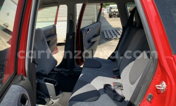 Nunua Imported Honda FIT Nyekundu Gari ndani ya Dar es Salaam nchini Dar es Salaam Nunua Imported Honda FIT Nyekundu Gari ndani ya Dar es Salaam nchini Dar es Salaam