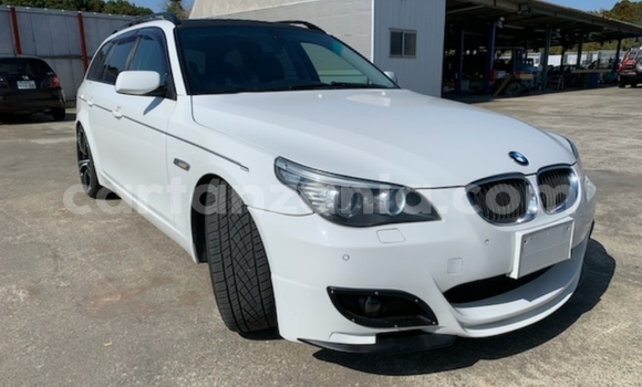 Nunua Imported BMW 5–Series Nyeupe Gari ndani ya Dar es Salaam nchini Dar es Salaam Nunua Imported BMW 5–Series Nyeupe Gari ndani ya Dar es Salaam nchini Dar es Salaam