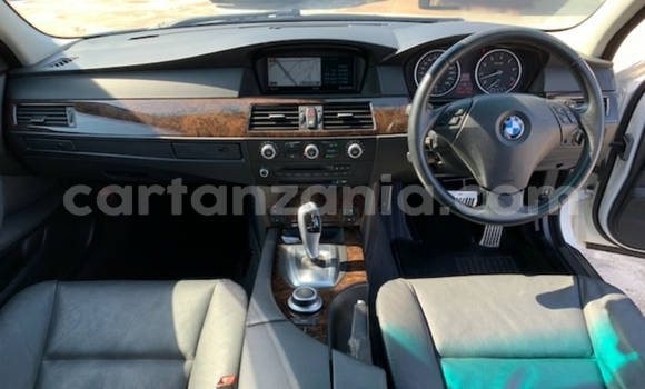 Nunua Imported BMW 5–Series Nyeupe Gari ndani ya Dar es Salaam nchini Dar es Salaam Nunua Imported BMW 5–Series Nyeupe Gari ndani ya Dar es Salaam nchini Dar es Salaam
