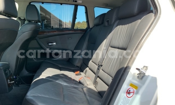 Nunua Imported BMW 5–Series Nyeupe Gari ndani ya Dar es Salaam nchini Dar es Salaam Nunua Imported BMW 5–Series Nyeupe Gari ndani ya Dar es Salaam nchini Dar es Salaam