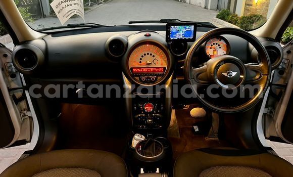 Nunua Imported Mini Cooper Nyeupe Gari ndani ya Dar es Salaam nchini Dar es Salaam Nunua Imported Mini Cooper Nyeupe Gari ndani ya Dar es Salaam nchini Dar es Salaam