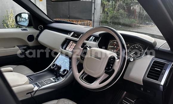 Nunua Imported Land Rover Range Rover Sport Nyeusi Gari ndani ya Dar es Salaam nchini Dar es Salaam Nunua Imported Land Rover Range Rover Sport Nyeusi Gari ndani ya Dar es Salaam nchini Dar es Salaam