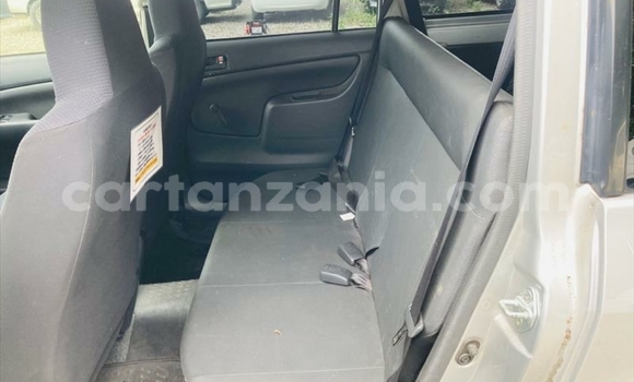 Nunua Imported Toyota Probox Fedha Gari ndani ya Dar es Salaam nchini Dar es Salaam Nunua Imported Toyota Probox Fedha Gari ndani ya Dar es Salaam nchini Dar es Salaam