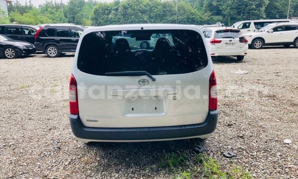 Nunua Imported Toyota Probox Fedha Gari ndani ya Dar es Salaam nchini Dar es Salaam Nunua Imported Toyota Probox Fedha Gari ndani ya Dar es Salaam nchini Dar es Salaam