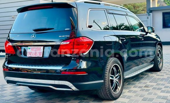 Buy Import Mercedes‒Benz GLC Black Car in Dar es Salaam in Dar es Salaam Buy Import Mercedes‒Benz GLC Black Car in Dar es Salaam in Dar es Salaam
