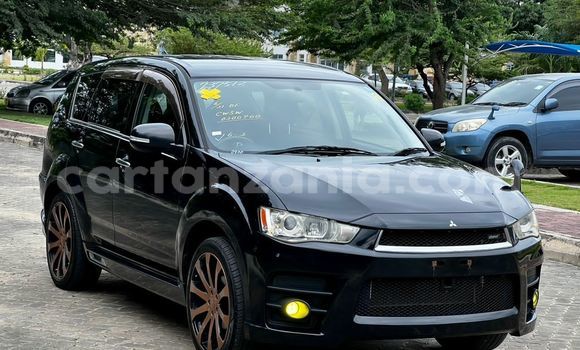 Nunua Imported Mitsubishi Outlander Nyeupe Gari ndani ya Dar es Salaam nchini Dar es Salaam Nunua Imported Mitsubishi Outlander Nyeupe Gari ndani ya Dar es Salaam nchini Dar es Salaam