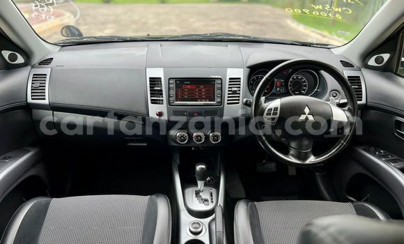Nunua Imported Mitsubishi Outlander Nyeupe Gari ndani ya Dar es Salaam nchini Dar es Salaam Nunua Imported Mitsubishi Outlander Nyeupe Gari ndani ya Dar es Salaam nchini Dar es Salaam