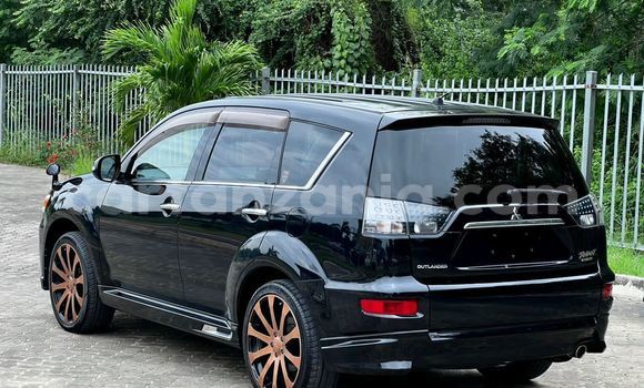 Nunua Imported Mitsubishi Outlander Nyeupe Gari ndani ya Dar es Salaam nchini Dar es Salaam Nunua Imported Mitsubishi Outlander Nyeupe Gari ndani ya Dar es Salaam nchini Dar es Salaam