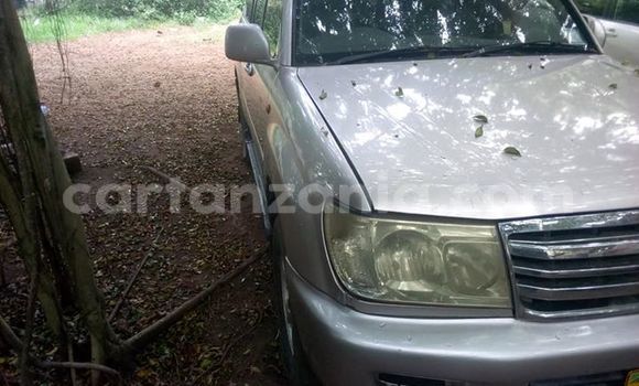 Buy Used Toyota Land Cruiser Silver Car in Dar es Salaam in Dar es Salaam Buy Used Toyota Land Cruiser Silver Car in Dar es Salaam in Dar es Salaam