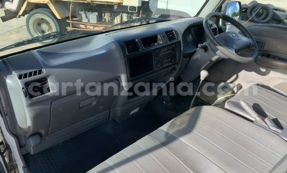 Nunua Imported Mazda Bongo Nyeupe Gari ndani ya Dar es Salaam nchini Dar es Salaam Nunua Imported Mazda Bongo Nyeupe Gari ndani ya Dar es Salaam nchini Dar es Salaam