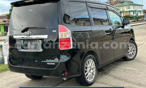 Buy New Toyota Noah Black Car in Dar es Salaam in Dar es Salaam Buy New Toyota Noah Black Car in Dar es Salaam in Dar es Salaam