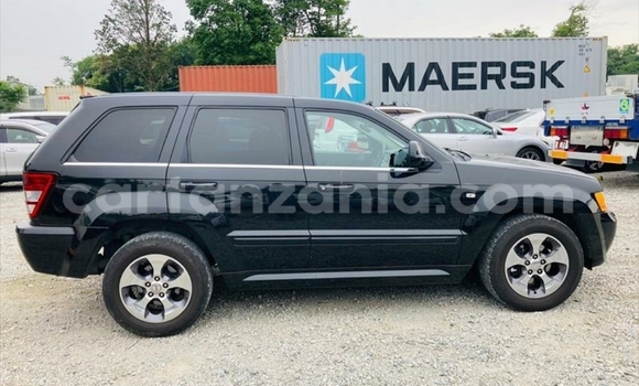 Nunua Imported Jeep Grand Cherokee Nyeusi Gari ndani ya Dar es Salaam nchini Dar es Salaam Nunua Imported Jeep Grand Cherokee Nyeusi Gari ndani ya Dar es Salaam nchini Dar es Salaam
