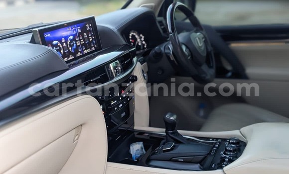 Nunua Imported Lexus LX 570 Nyeusi Gari ndani ya Dar es Salaam nchini Dar es Salaam Nunua Imported Lexus LX 570 Nyeusi Gari ndani ya Dar es Salaam nchini Dar es Salaam