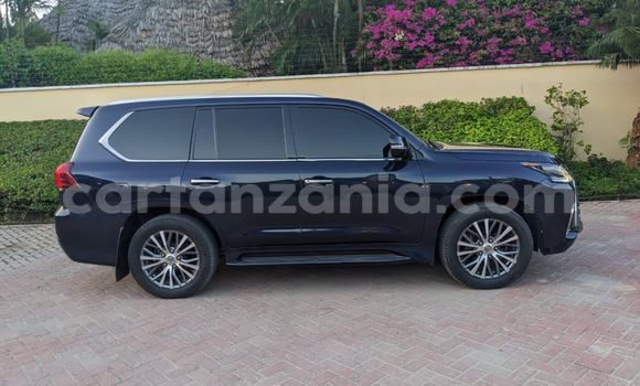 Nunua Imported Lexus LX 570 Nyeusi Gari ndani ya Dar es Salaam nchini Dar es Salaam Nunua Imported Lexus LX 570 Nyeusi Gari ndani ya Dar es Salaam nchini Dar es Salaam