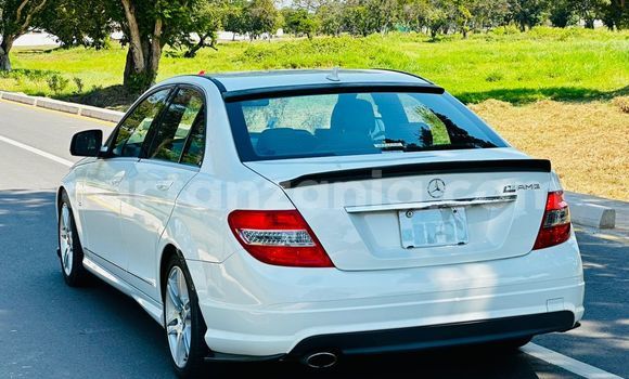Nunua Imported Mercedes‒Benz C–Class Nyeupe Gari ndani ya Dar es Salaam nchini Dar es Salaam Nunua Imported Mercedes‒Benz C–Class Nyeupe Gari ndani ya Dar es Salaam nchini Dar es Salaam