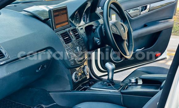 Nunua Imported Mercedes‒Benz C–Class Nyeupe Gari ndani ya Dar es Salaam nchini Dar es Salaam Nunua Imported Mercedes‒Benz C–Class Nyeupe Gari ndani ya Dar es Salaam nchini Dar es Salaam