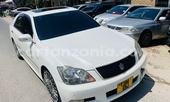 Nunua Ilio tumika Toyota Crown Nyeupe Gari ndani ya Dar es Salaam nchini Dar es Salaam Nunua Ilio tumika Toyota Crown Nyeupe Gari ndani ya Dar es Salaam nchini Dar es Salaam