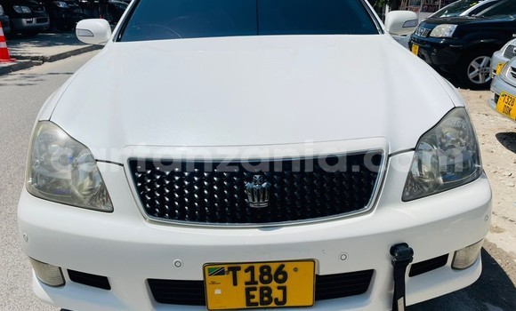 Nunua Ilio tumika Toyota Crown Nyeupe Gari ndani ya Dar es Salaam nchini Dar es Salaam Nunua Ilio tumika Toyota Crown Nyeupe Gari ndani ya Dar es Salaam nchini Dar es Salaam