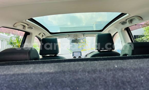 Nunua Imported Nissan Dualis Nyeusi Gari ndani ya Dar es Salaam nchini Dar es Salaam Nunua Imported Nissan Dualis Nyeusi Gari ndani ya Dar es Salaam nchini Dar es Salaam