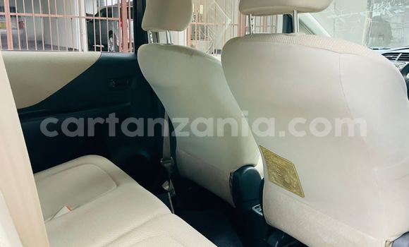 Nunua Imported Toyota Ractis Nyeusi Gari ndani ya Dar es Salaam nchini Dar es Salaam Nunua Imported Toyota Ractis Nyeusi Gari ndani ya Dar es Salaam nchini Dar es Salaam