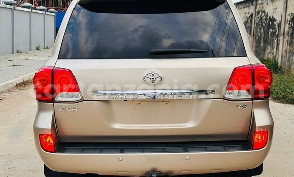 Nunua Ilio tumika Toyota Land Cruiser Nyingine Gari ndani ya Dar es Salaam nchini Dar es Salaam Nunua Ilio tumika Toyota Land Cruiser Nyingine Gari ndani ya Dar es Salaam nchini Dar es Salaam