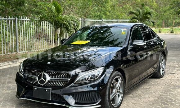 Nunua Imported Mercedes‒Benz C–Class Nyeusi Gari ndani ya Dar es Salaam nchini Dar es Salaam Nunua Imported Mercedes‒Benz C–Class Nyeusi Gari ndani ya Dar es Salaam nchini Dar es Salaam