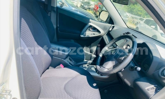 Nunua Imported Toyota Vanguard Nyingine Gari ndani ya Dar es Salaam nchini Dar es Salaam Nunua Imported Toyota Vanguard Nyingine Gari ndani ya Dar es Salaam nchini Dar es Salaam
