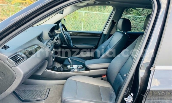 Nunua Imported BMW X3 Nyeusi Gari ndani ya Dar es Salaam nchini Dar es Salaam Nunua Imported BMW X3 Nyeusi Gari ndani ya Dar es Salaam nchini Dar es Salaam