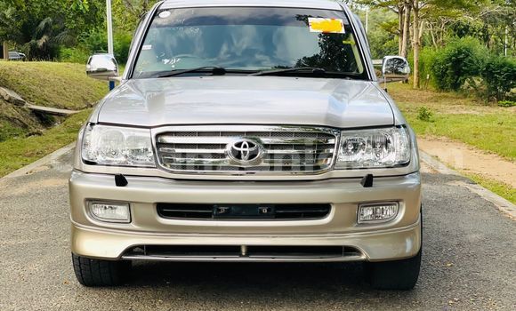 Nunua Imported Toyota Land Cruiser Fedha Gari ndani ya Dar es Salaam nchini Dar es Salaam Nunua Imported Toyota Land Cruiser Fedha Gari ndani ya Dar es Salaam nchini Dar es Salaam
