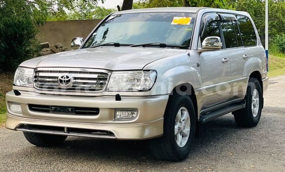 Nunua Imported Toyota Land Cruiser Fedha Gari ndani ya Dar es Salaam nchini Dar es Salaam Nunua Imported Toyota Land Cruiser Fedha Gari ndani ya Dar es Salaam nchini Dar es Salaam