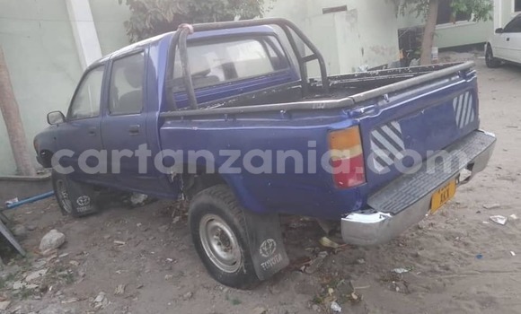 Buy Used Toyota Hilux Blue Car in Dodoma in Dodoma Buy Used Toyota Hilux Blue Car in Dodoma in Dodoma