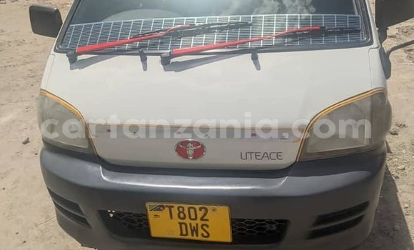 Buy Used Toyota Altezza White Car in Dodoma in Dodoma Buy Used Toyota Altezza White Car in Dodoma in Dodoma