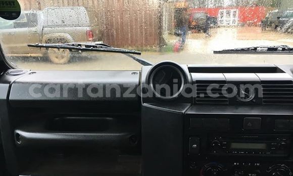 Buy Used Land Rover Defender Black Car in Arusha in Arusha Buy Used Land Rover Defender Black Car in Arusha in Arusha